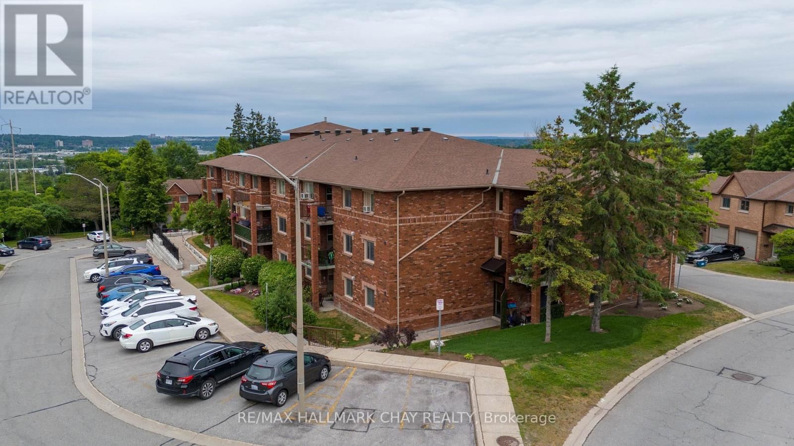 106 - 1 QUAIL CRESCENT Image 29