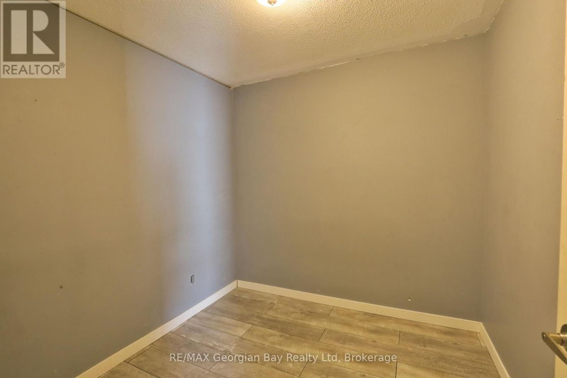 Image #1 of Restaurant for Sale at King, Midland, Ontario