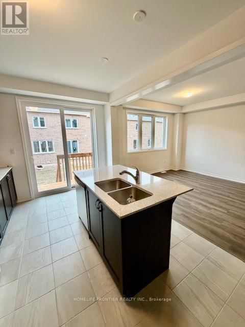 9 VINEWOOD CRESCENT Image 12