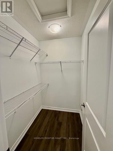 9 VINEWOOD CRESCENT Image 19