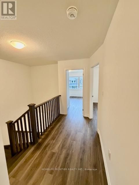 9 VINEWOOD CRESCENT Image 23