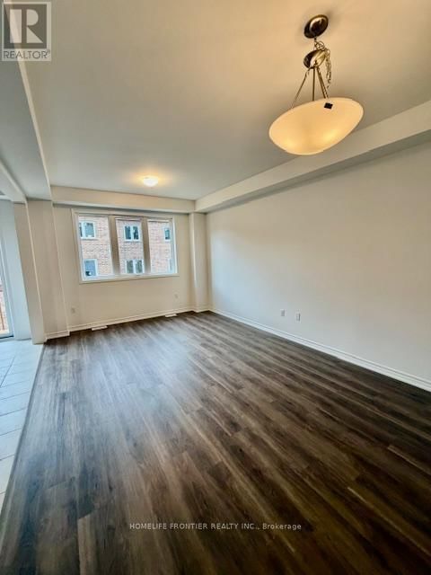 9 VINEWOOD CRESCENT Image 7