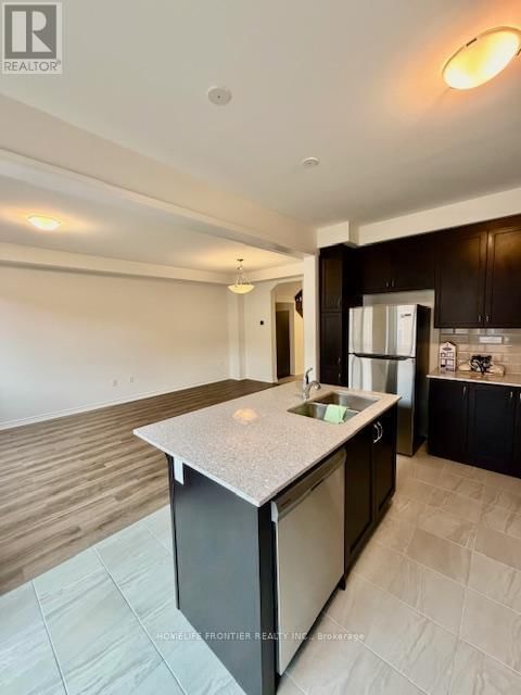 9 VINEWOOD CRESCENT Image 9