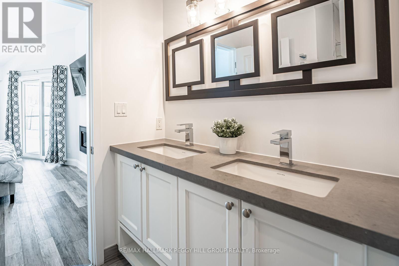 503 - 80 HORSESHOE BOULEVARD Image 10