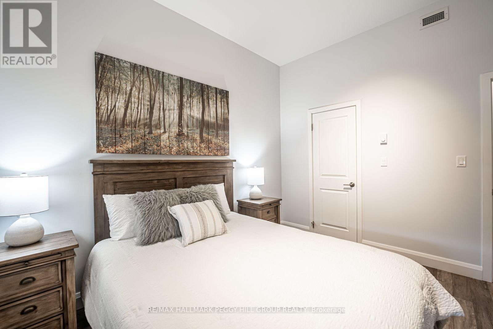 503 - 80 HORSESHOE BOULEVARD Image 12