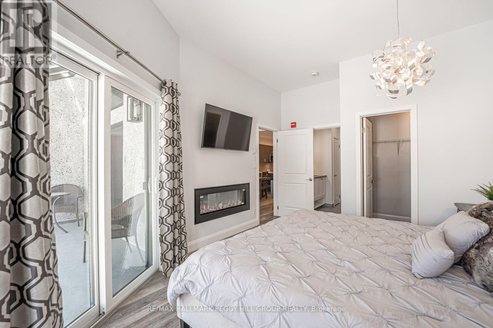 503 - 80 HORSESHOE BOULEVARD Image 9