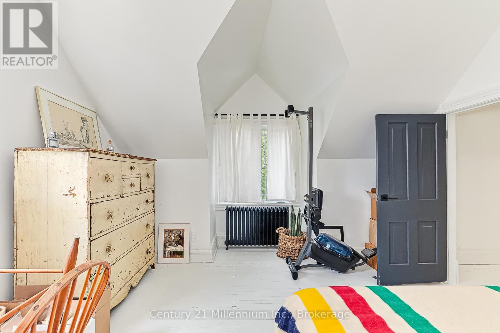 285 MAPLE STREET Image 24