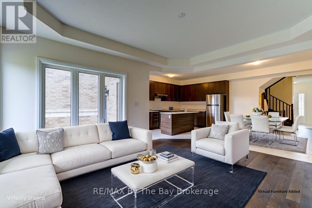 194 ROSANNE CIRCLE Image 16