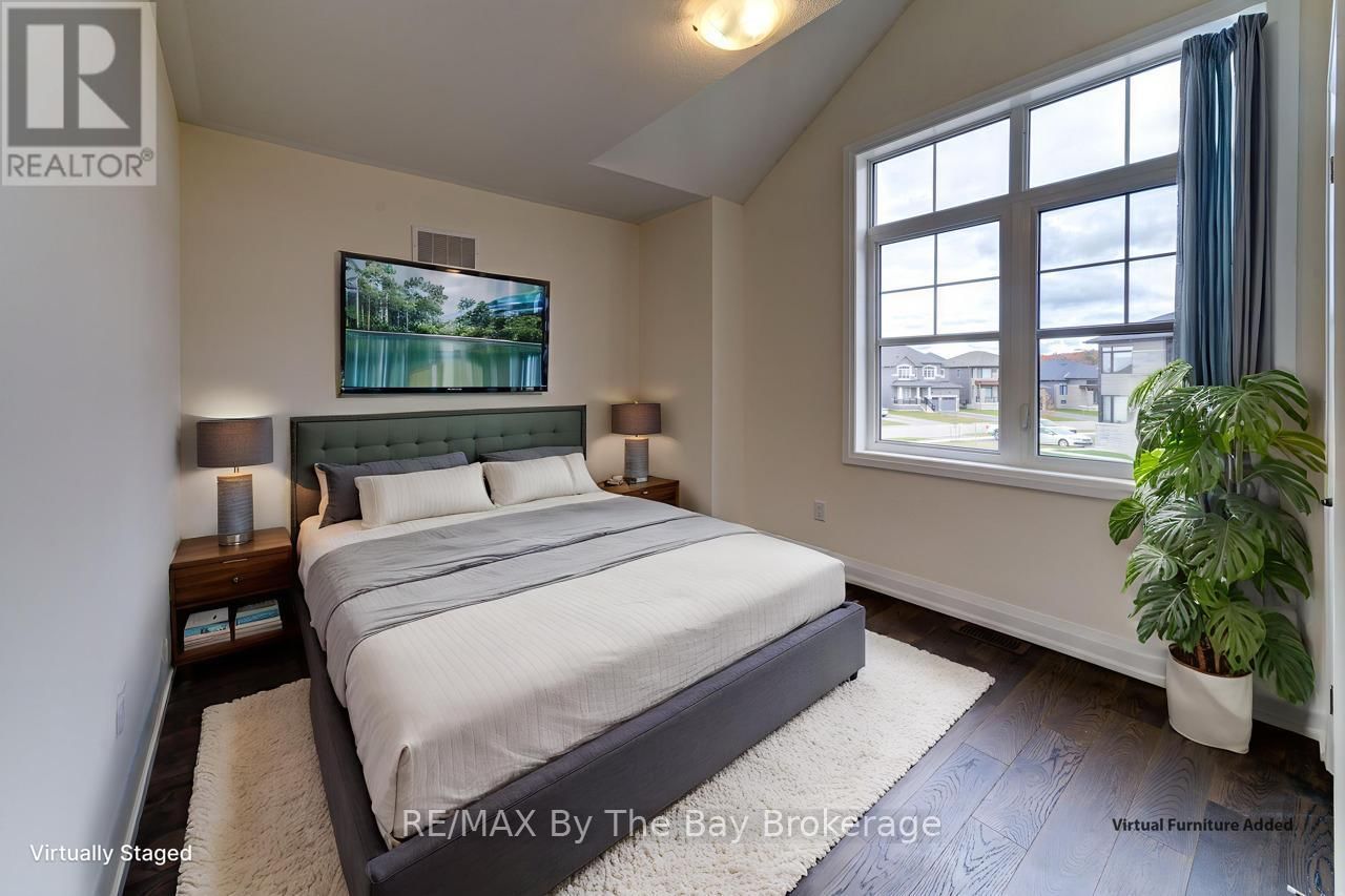 194 ROSANNE CIRCLE Image 34