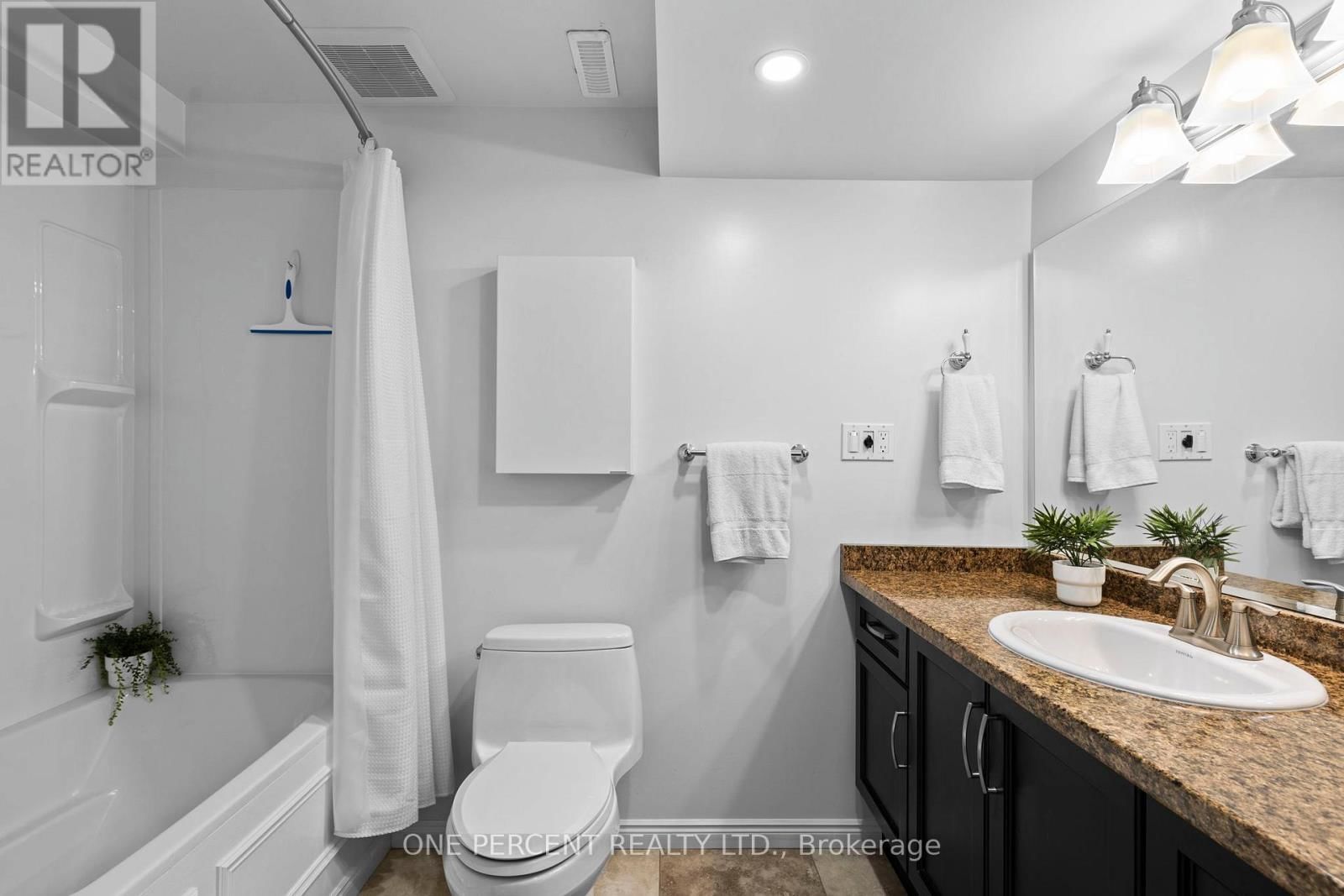 63 BAILEY CRESCENT Image 30