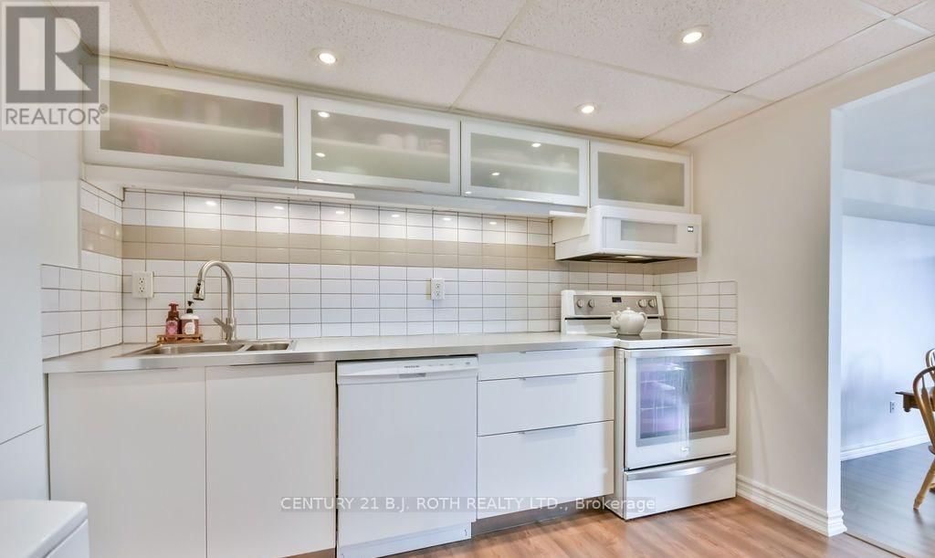 405 - 181 COLLIER STREET Image 12