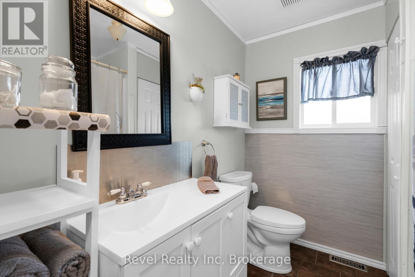 19 - 5411 ELLIOTT SIDEROAD Image 15