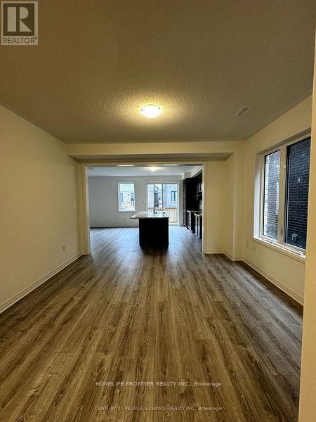 Upper - 33 SHEPHERD DRIVE Image 5