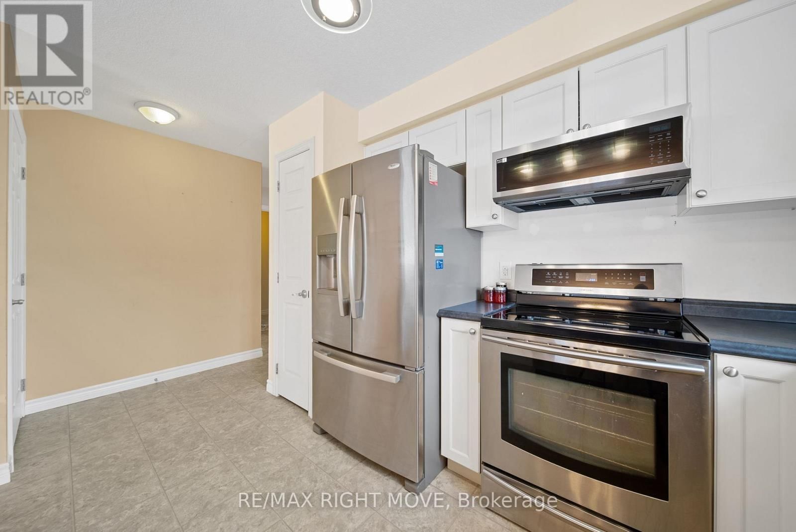 3 TAYLOR DRIVE Image 12