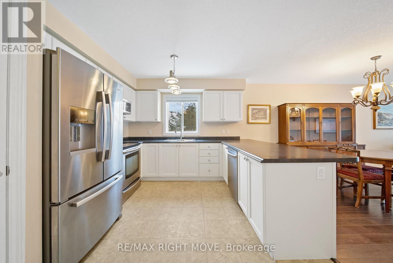 3 TAYLOR DRIVE Image 13