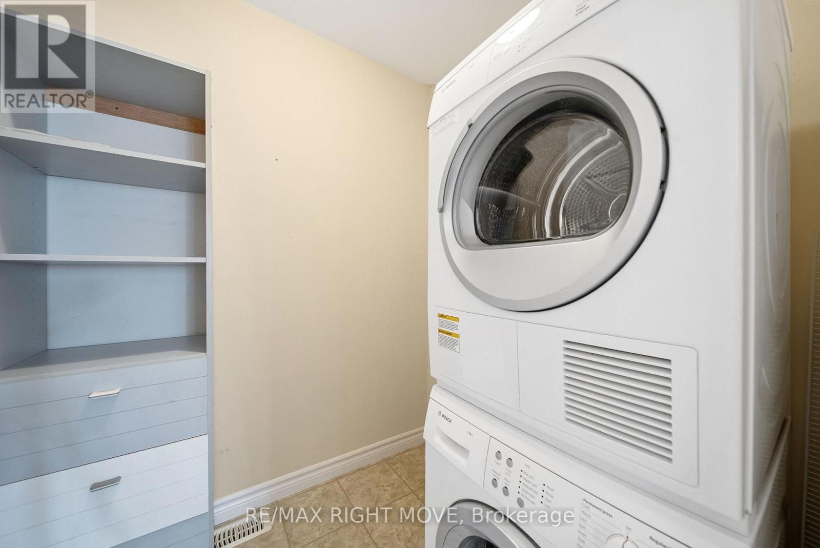 3 TAYLOR DRIVE Image 8