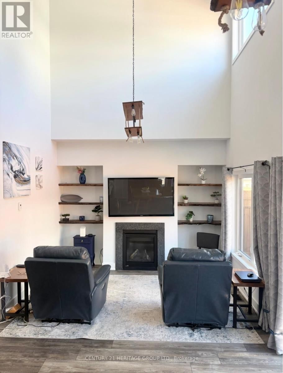 44 RUBY CRESCENT Image 13