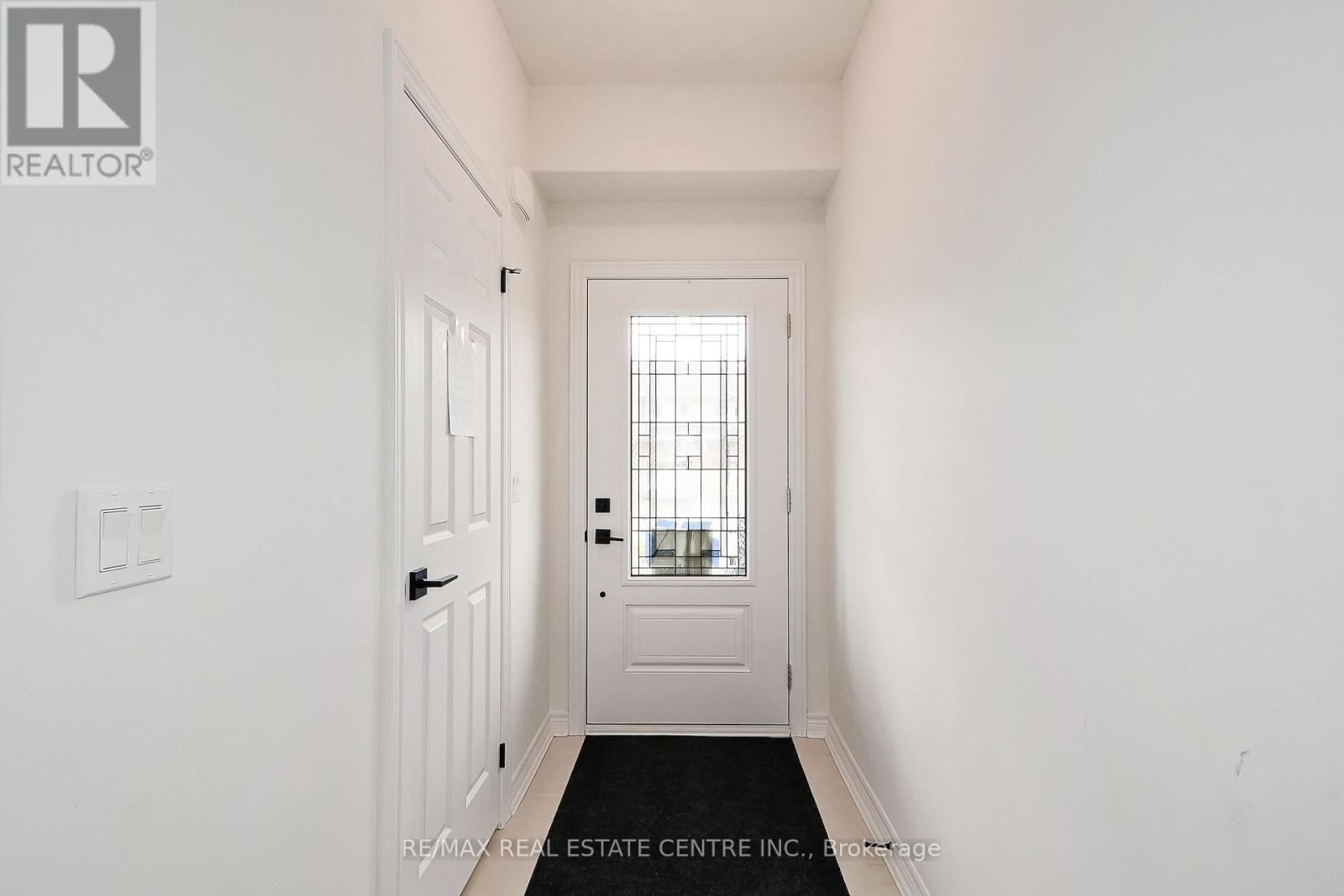 15 SHIPLEY AVENUE WEST Image 11