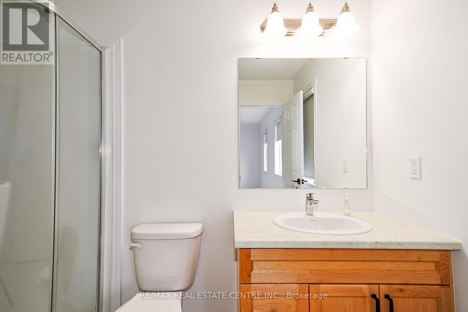 15 SHIPLEY AVENUE WEST Image 28