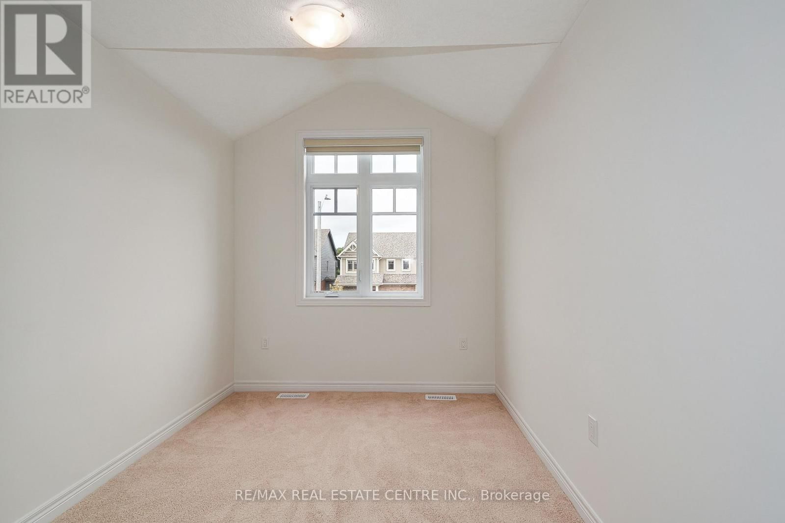 15 SHIPLEY AVENUE WEST Image 34