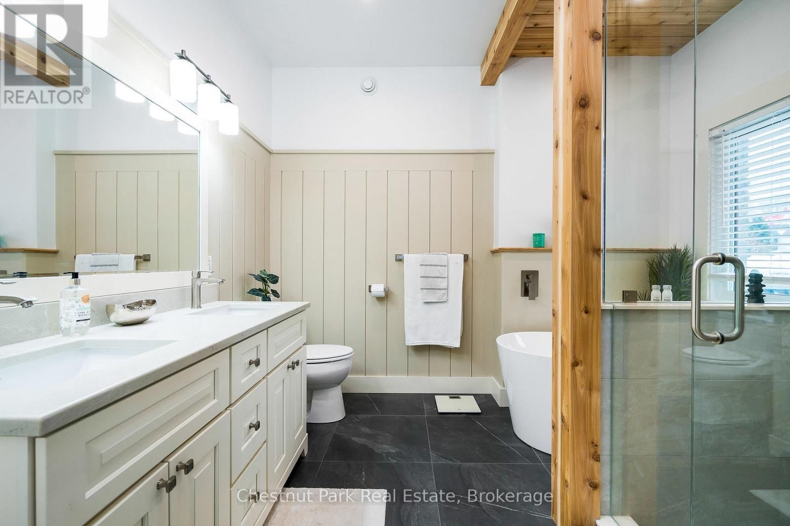 28 BOYD CRESCENT Image 17