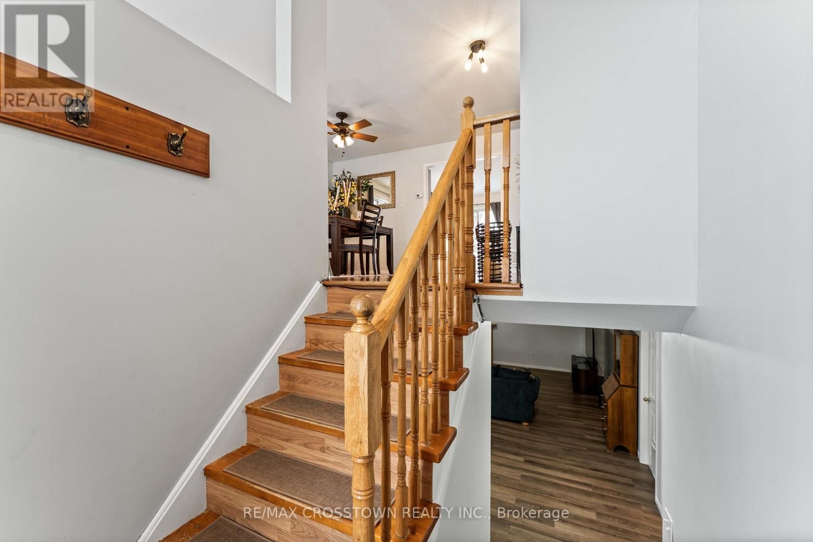 36 LESLIE AVENUE Image 22