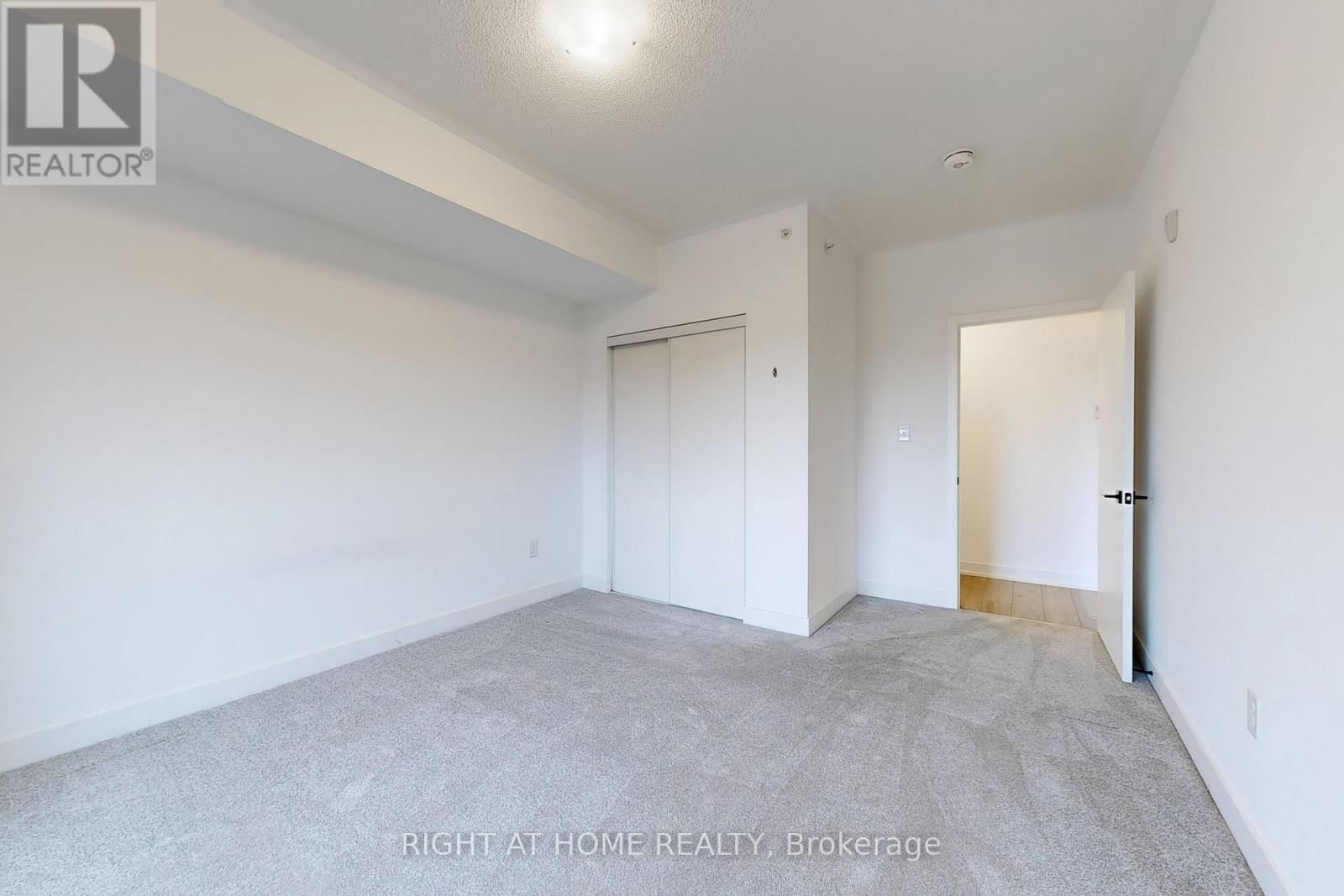 #208 - 4 SPICE WAY Image 15