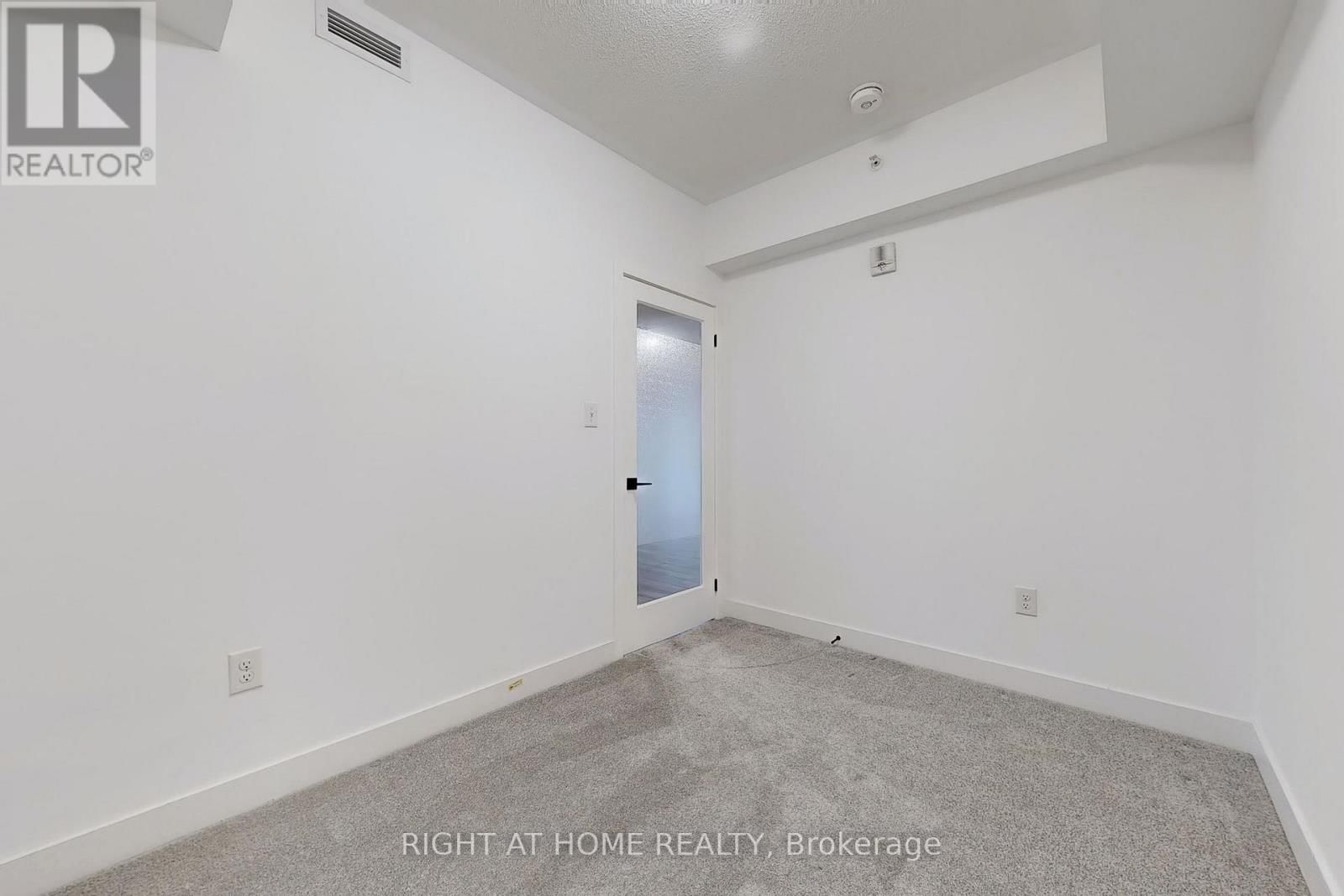 #208 - 4 SPICE WAY Image 17