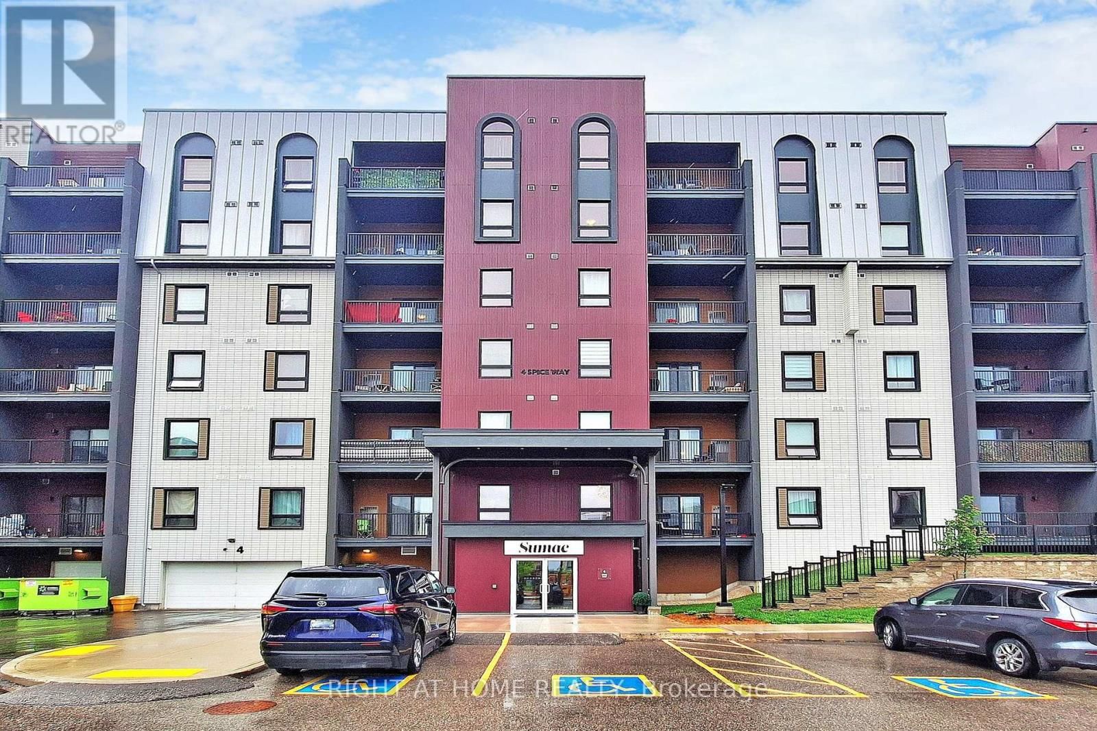 #208 - 4 SPICE WAY Image 2