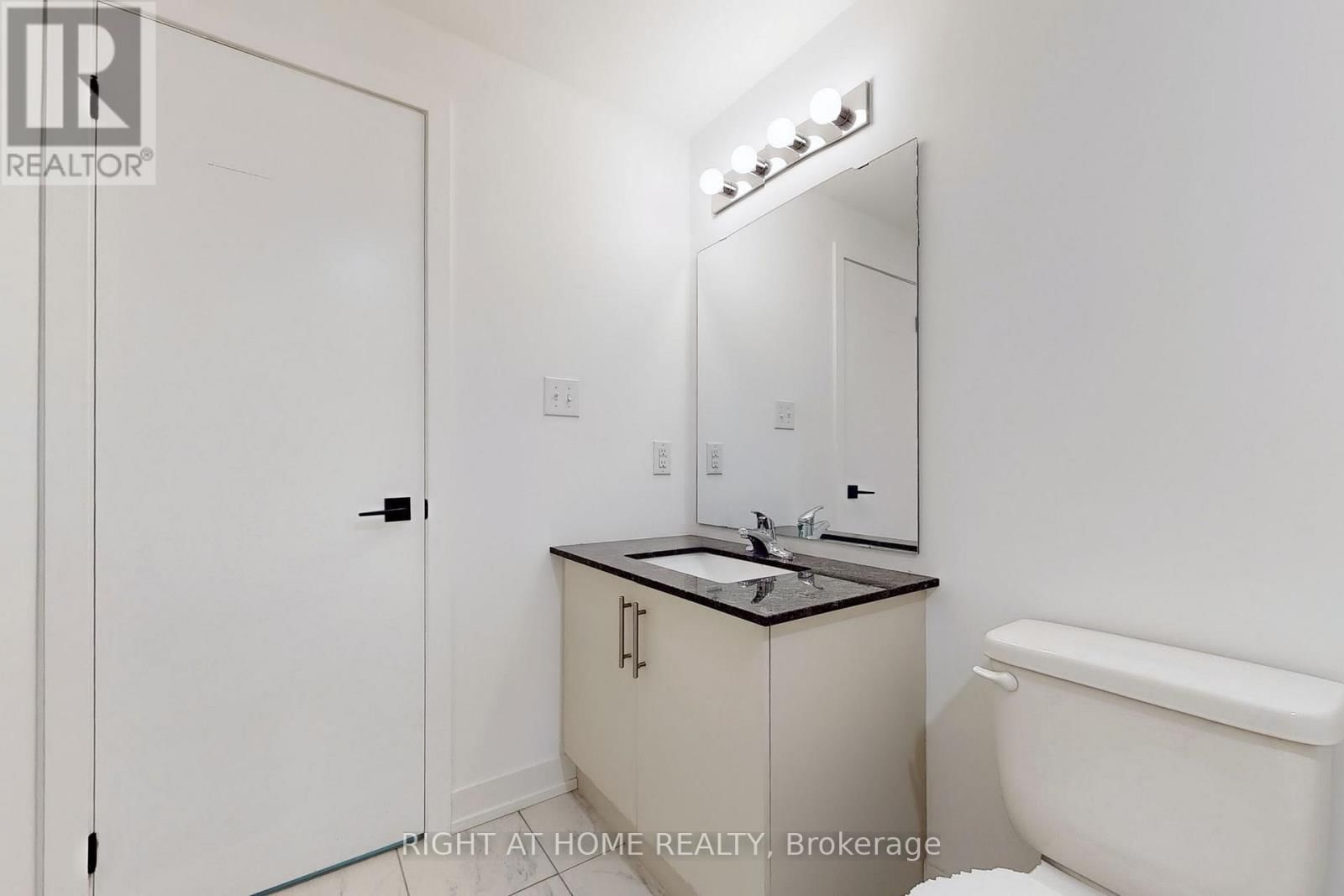 #208 - 4 SPICE WAY Image 20