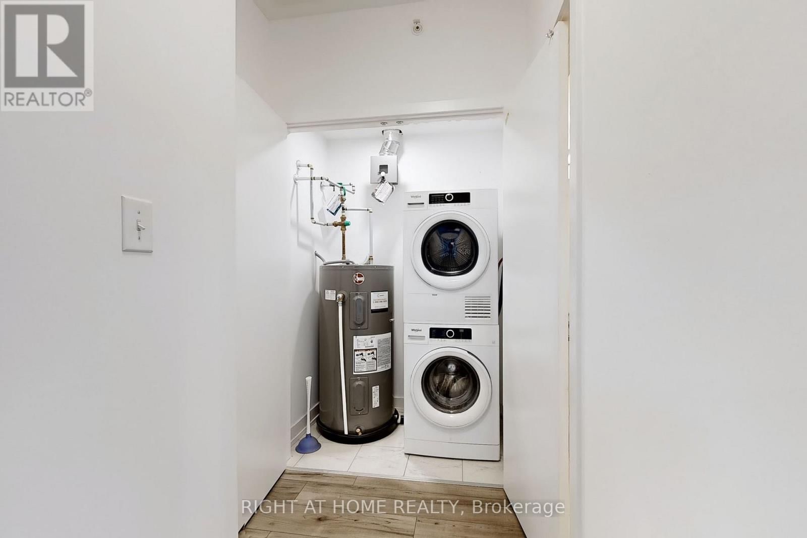 #208 - 4 SPICE WAY Image 21