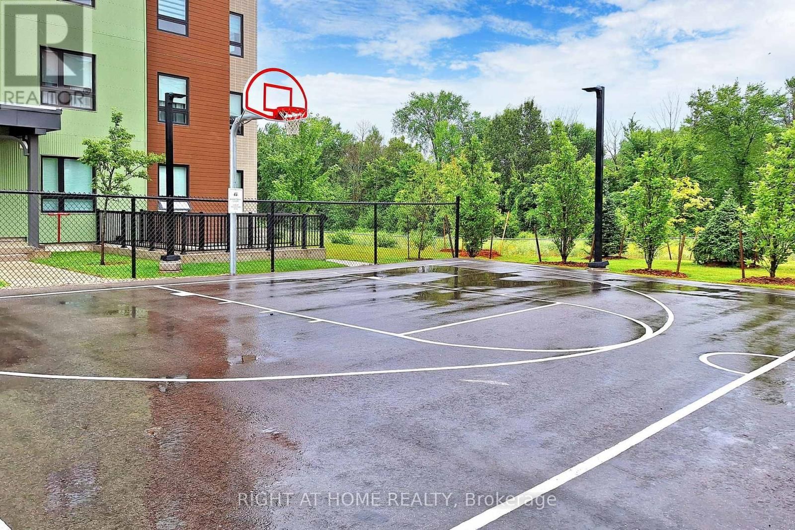 #208 - 4 SPICE WAY Image 29