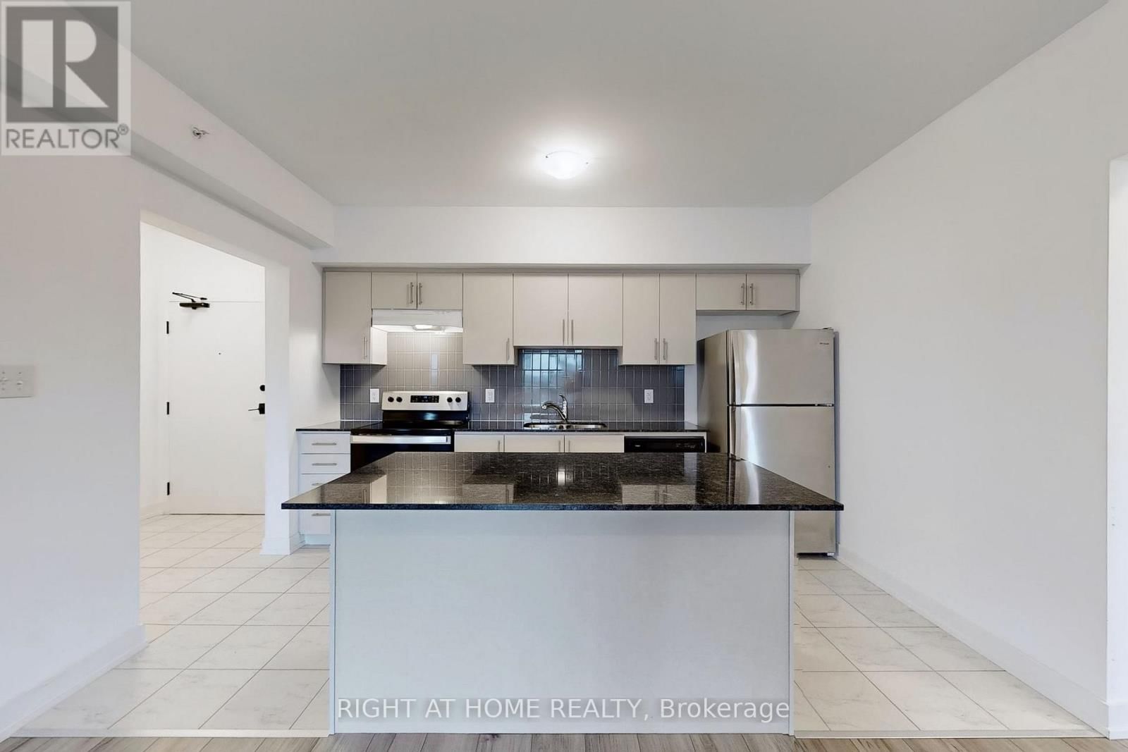 #208 - 4 SPICE WAY Image 5