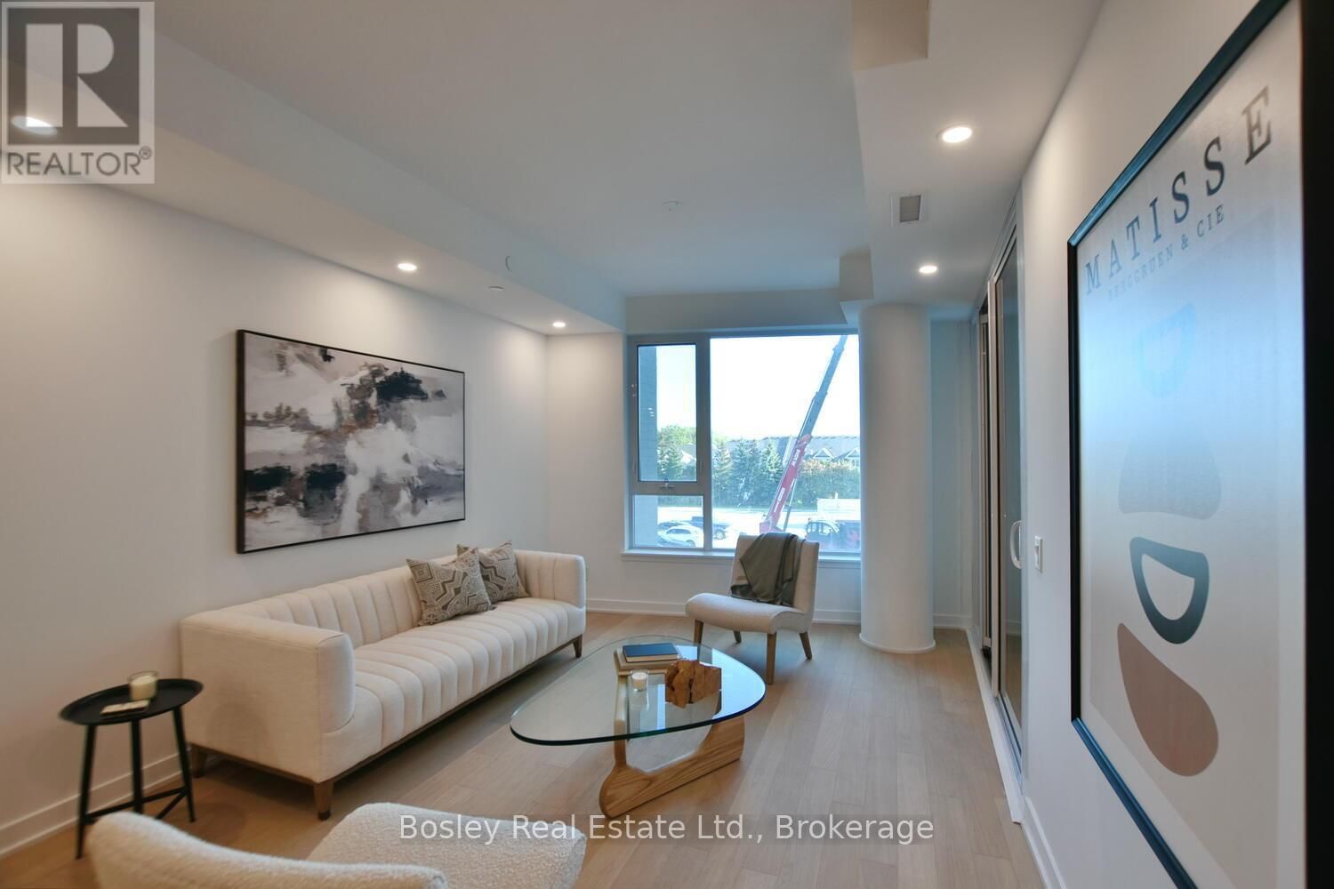 227 - 31 HURON STREET Image 15