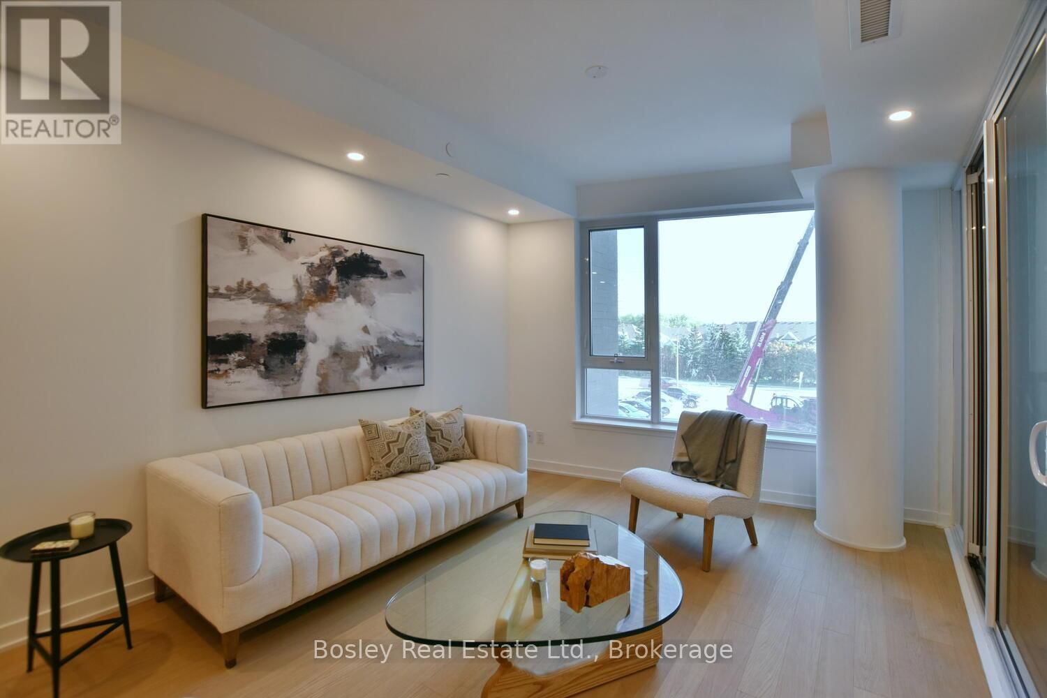 227 - 31 HURON STREET Image 17