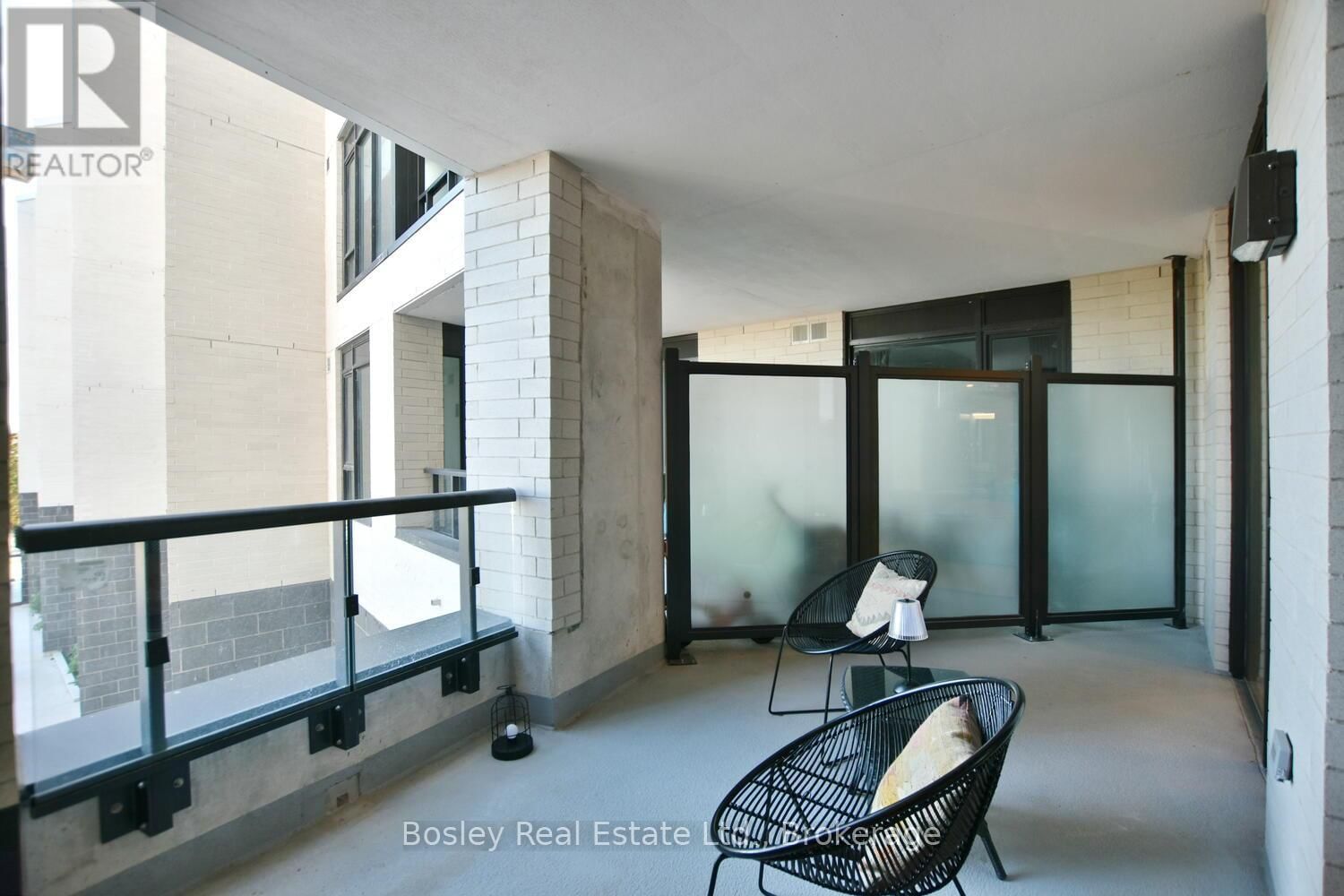 227 - 31 HURON STREET Image 33