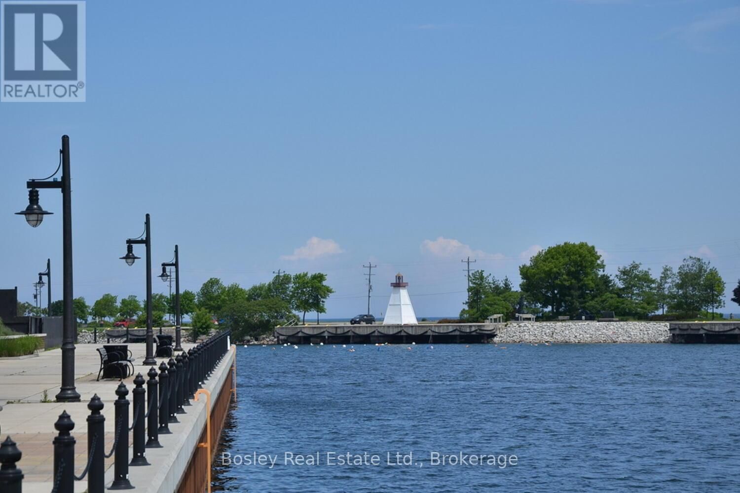 227 - 31 HURON STREET Image 42