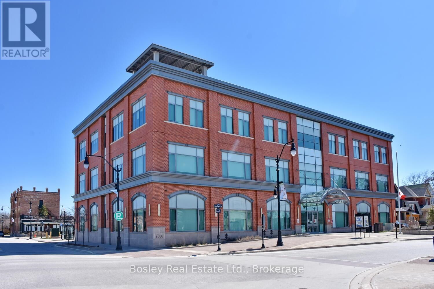 227 - 31 HURON STREET Image 47