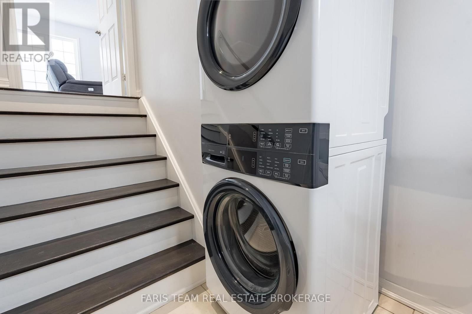 92 WESLEY AVENUE Image 18