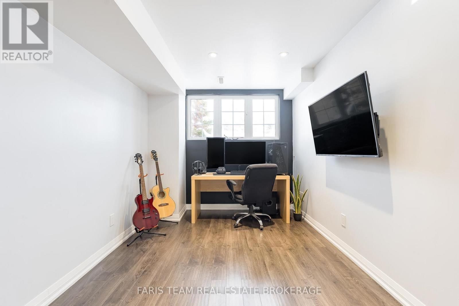 92 WESLEY AVENUE Image 21