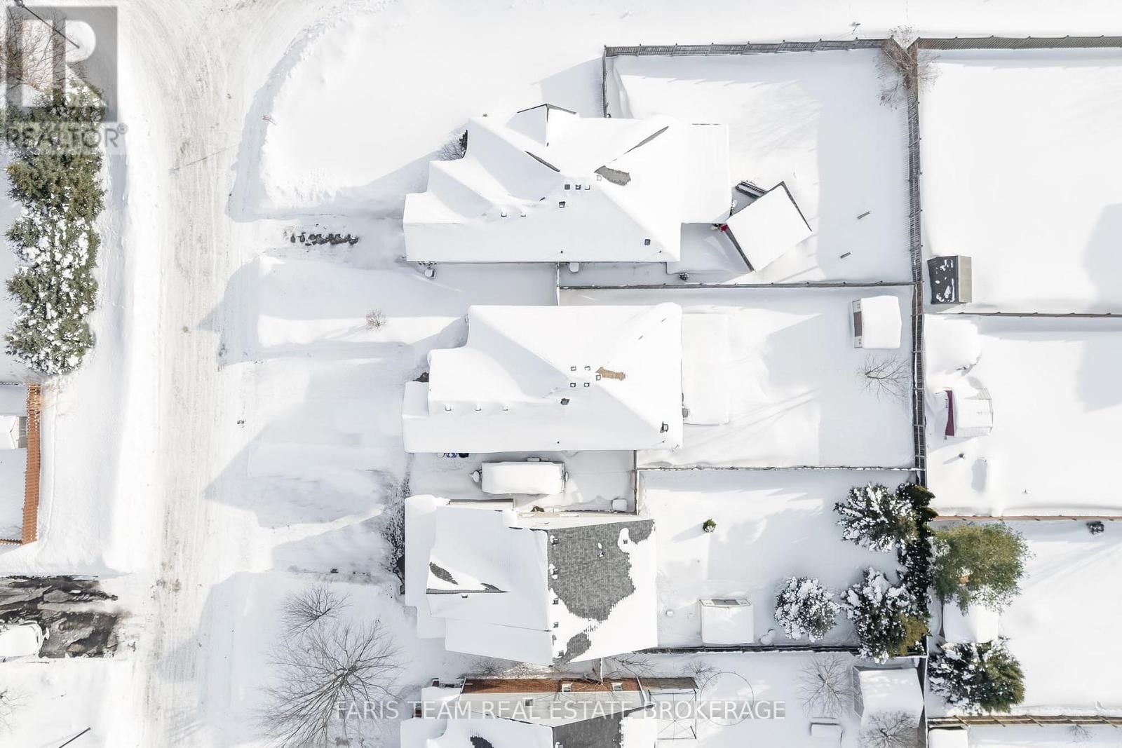 92 WESLEY AVENUE Image 26