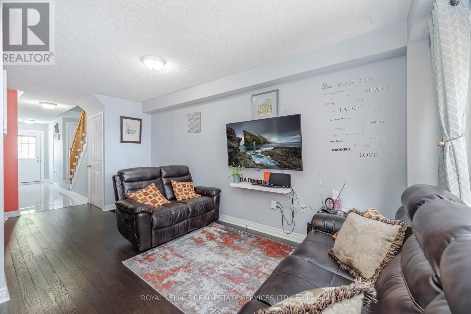 6 - 430 MAPLEVIEW DRIVE EAST Image 8