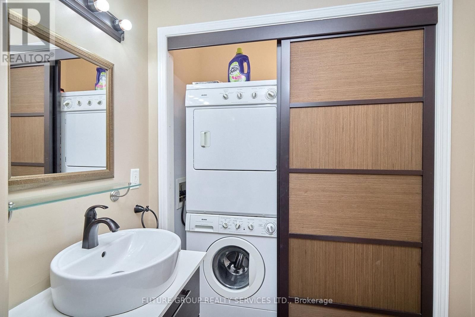 20 - 358 LITTLE AVENUE Image 13