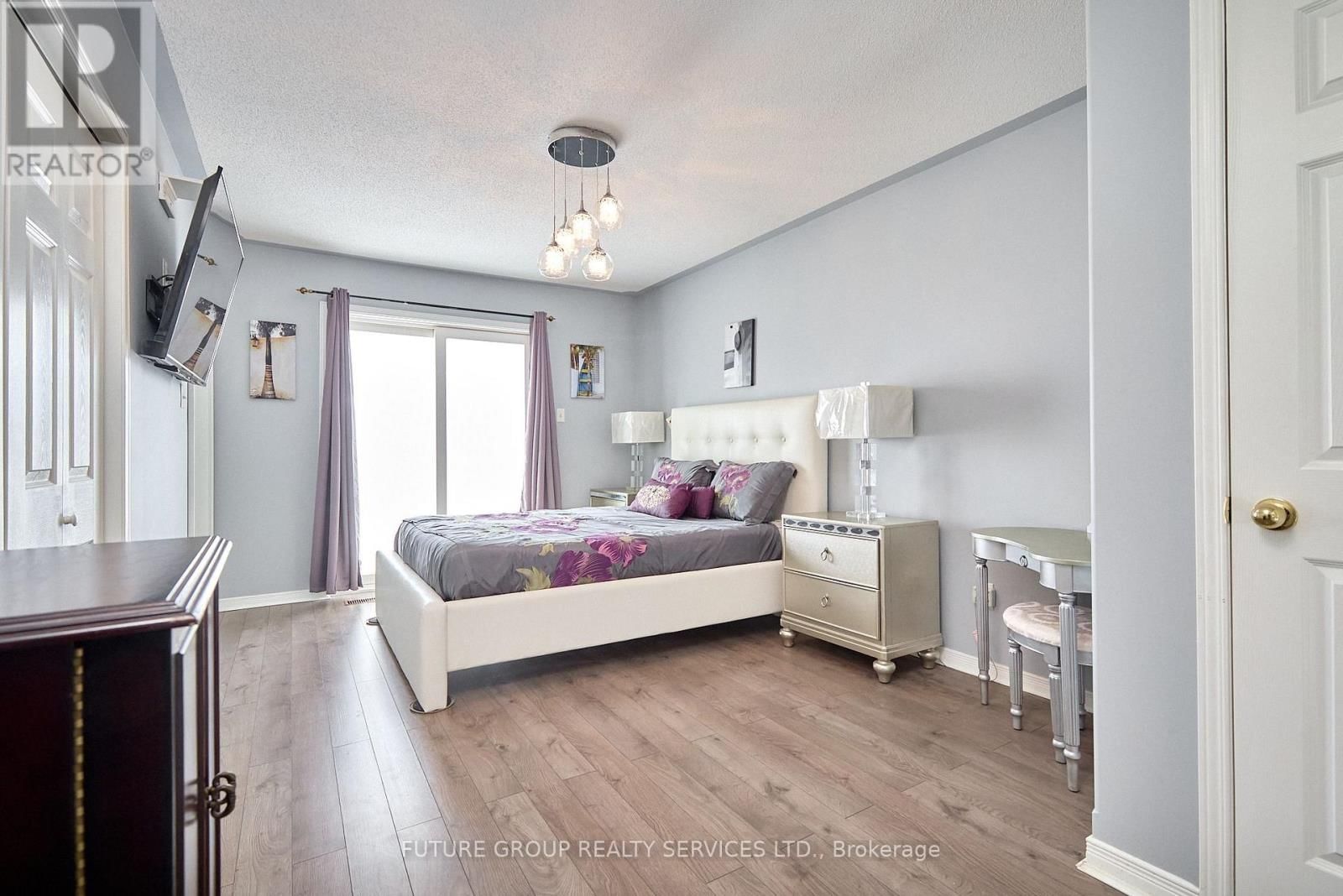 20 - 358 LITTLE AVENUE Image 20