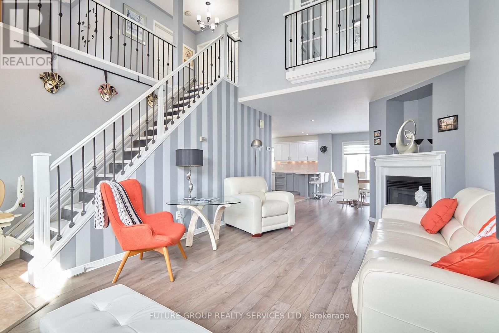 20 - 358 LITTLE AVENUE Image 3