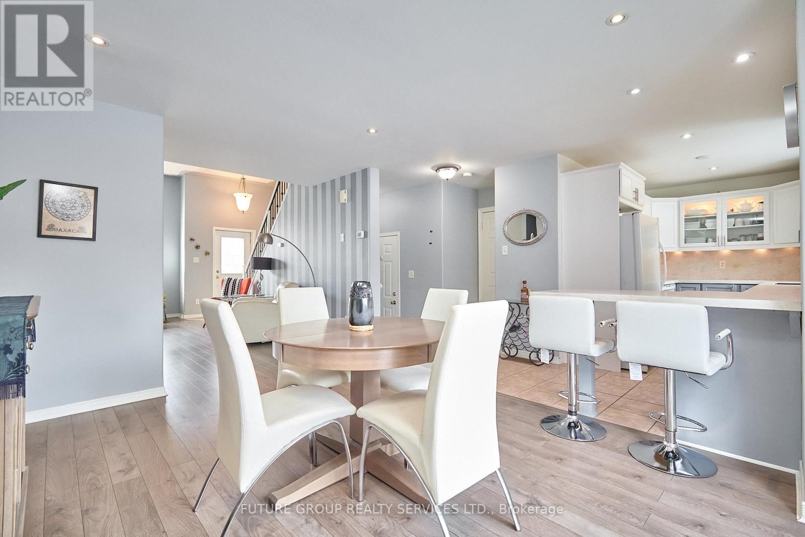 20 - 358 LITTLE AVENUE Image 7