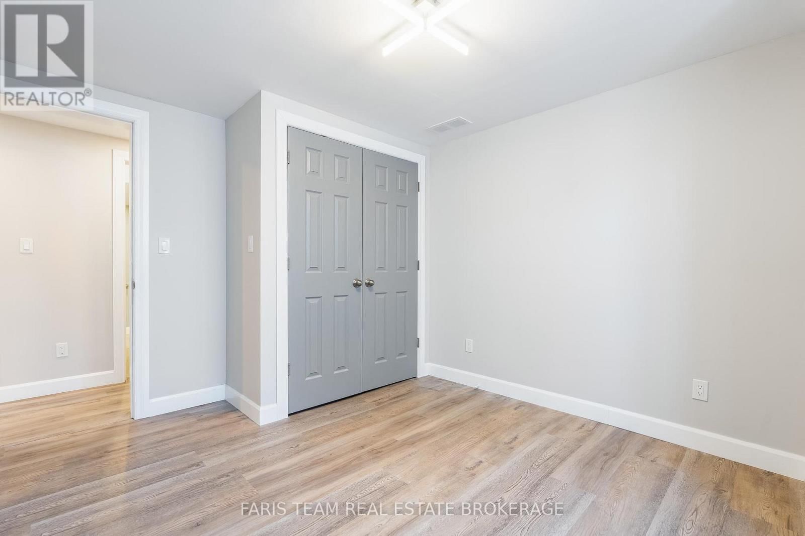 33 FRANK STREET Image 31