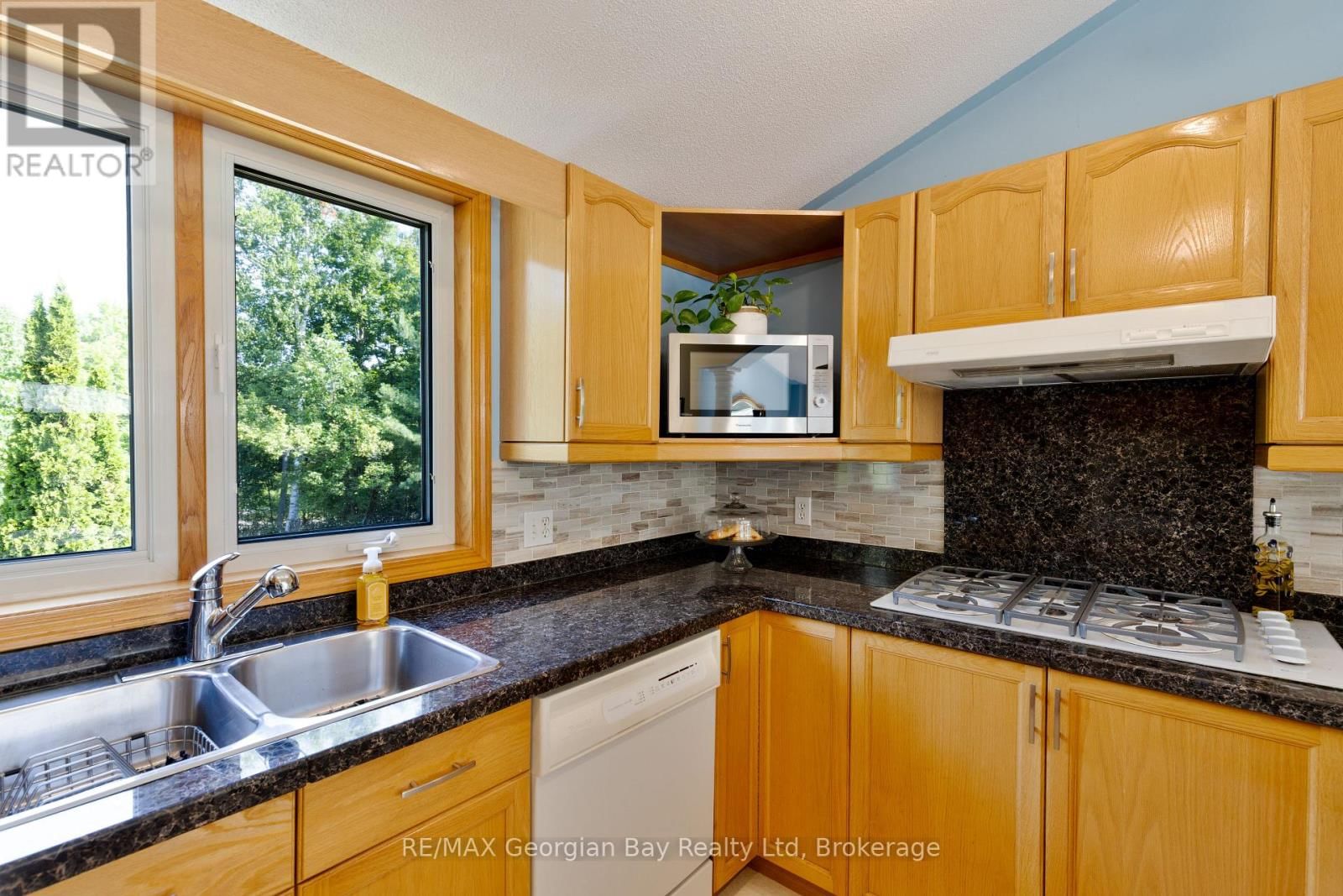 3 OAKDALE COURT Image 11