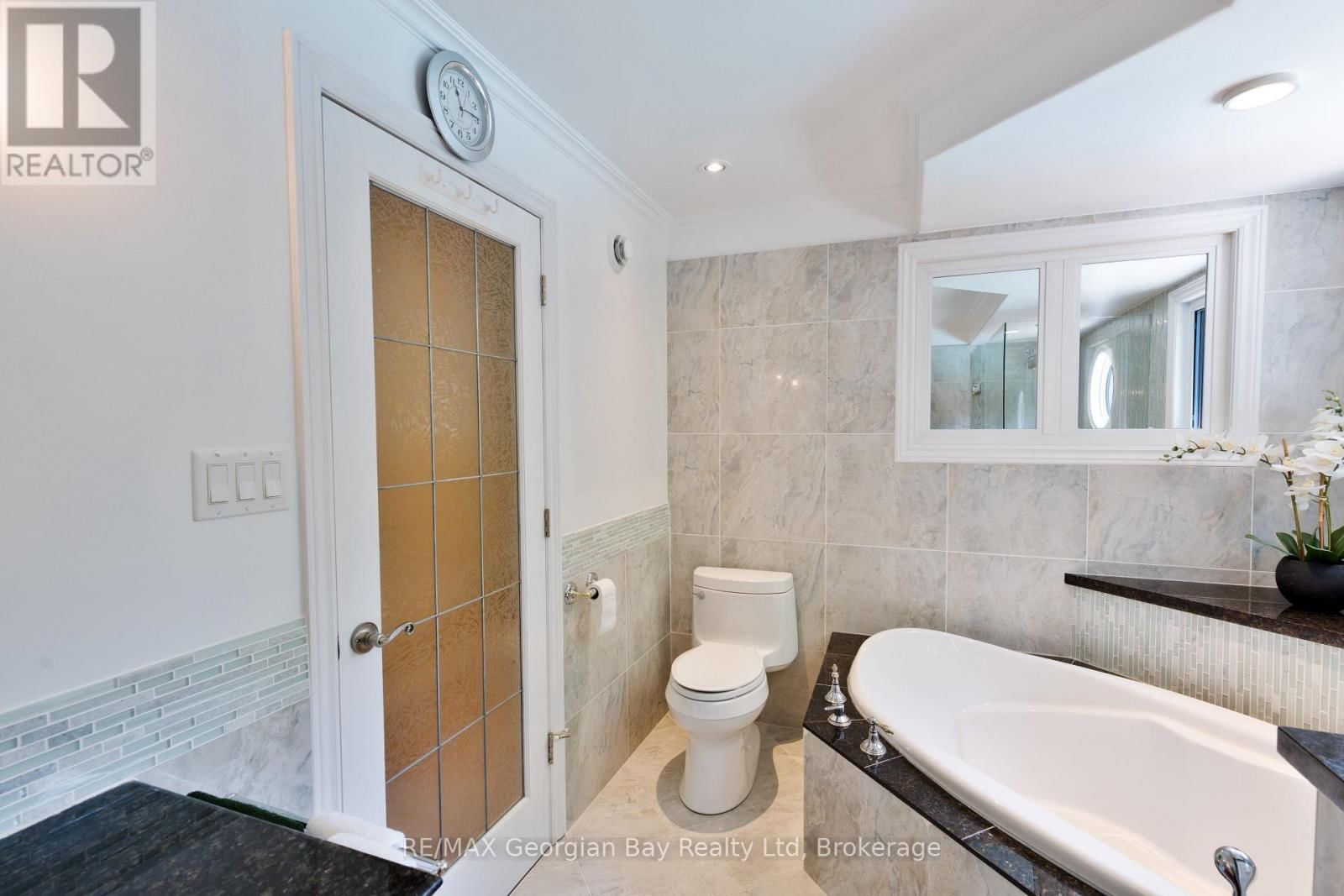 3 OAKDALE COURT Image 22