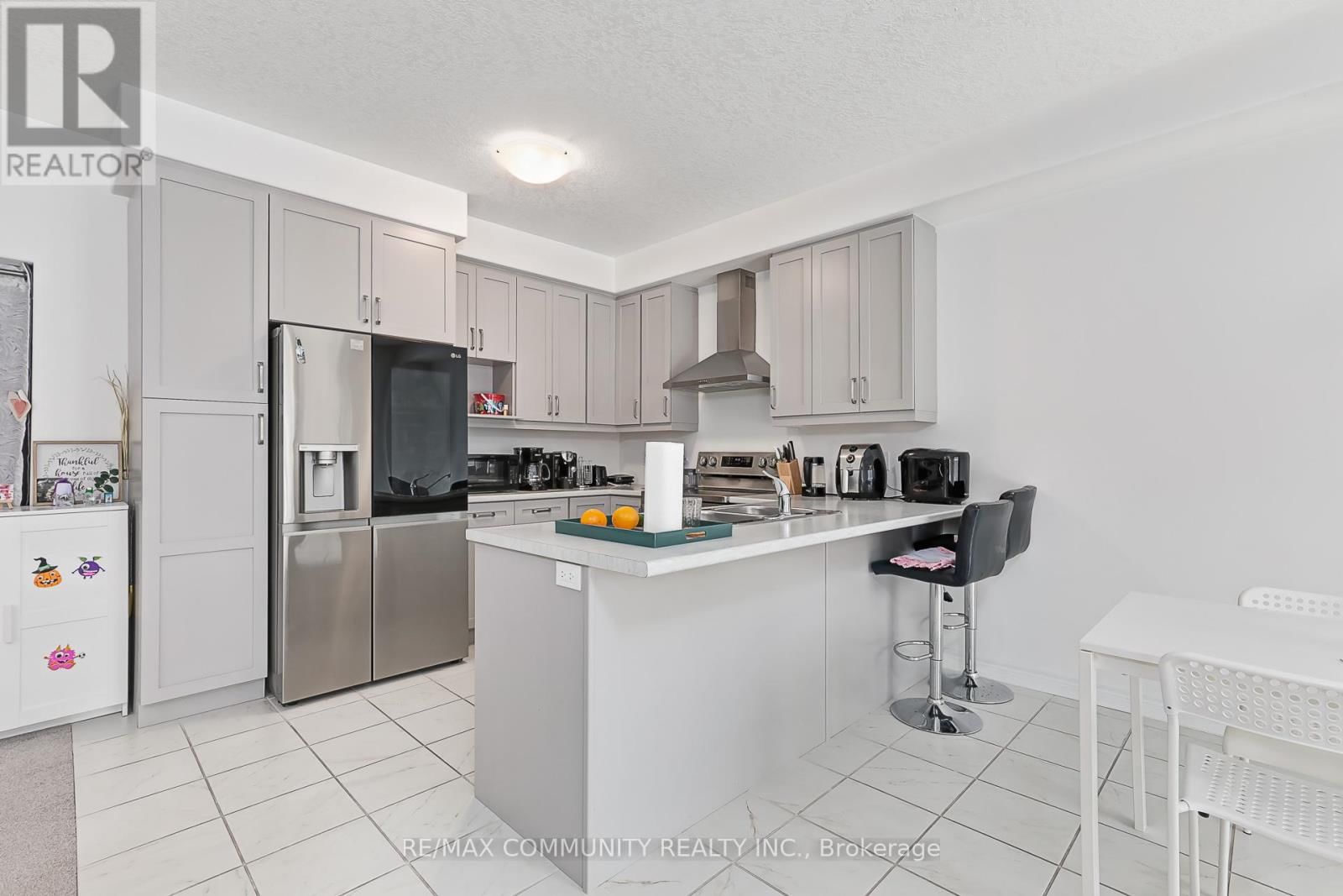 122 PLEWES DRIVE Image 15